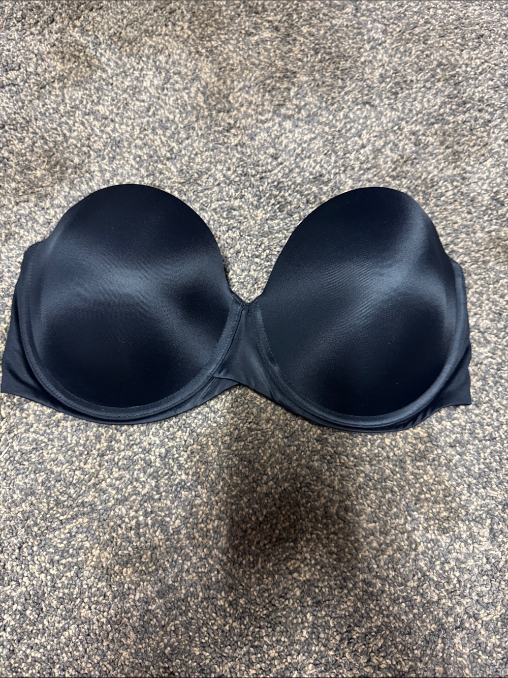 Maidenform Black Strapless Smooth SN6990 Bra Size 38DD No straps